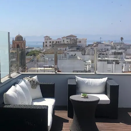 Tarifamicasa Vista Al Pueblo Y Africa Apartamento